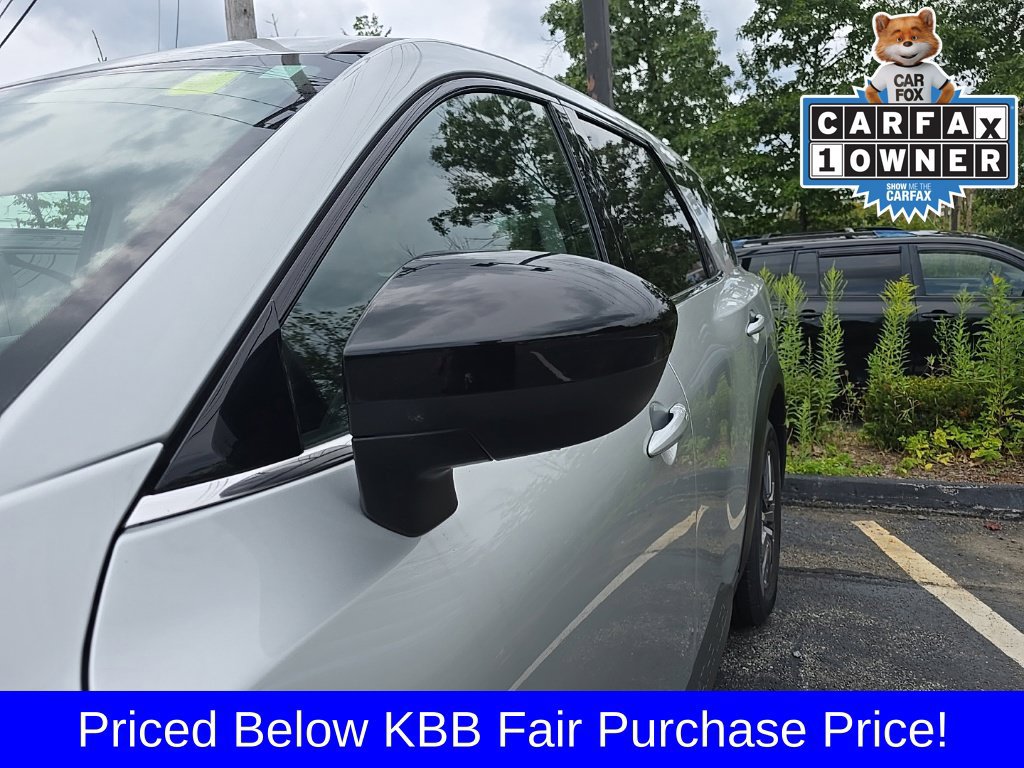 Used 2025 Nissan Pathfinder S AWD/4WD image 8