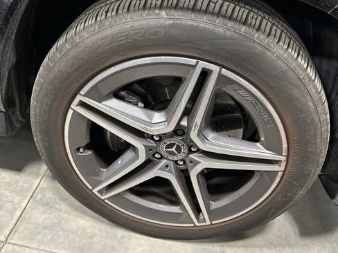 Used 2024 Mercedes-Benz GLS 450 4MATIC image 10