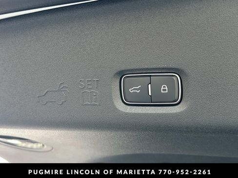 New 2026 Lincoln Navigator L Reserve AWD/4WD image 20