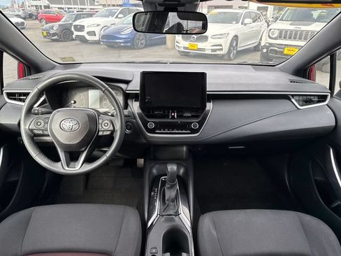 Used 2024 Toyota Corolla SE FWD image 11
