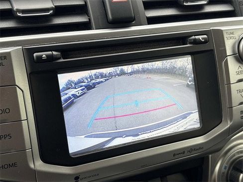 Used 2019 Toyota 4Runner SR5 w/ Four Season Floor Mat Package image 31