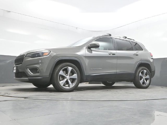 Used 2020 Jeep Cherokee Limited FWD image 44