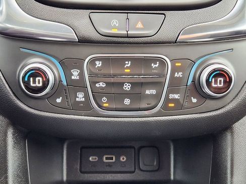 Used 2024 Chevrolet Equinox LT AWD/4WD image 18