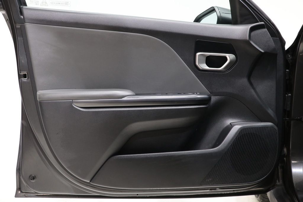 Used 2025 Kia K4 FWD image 18
