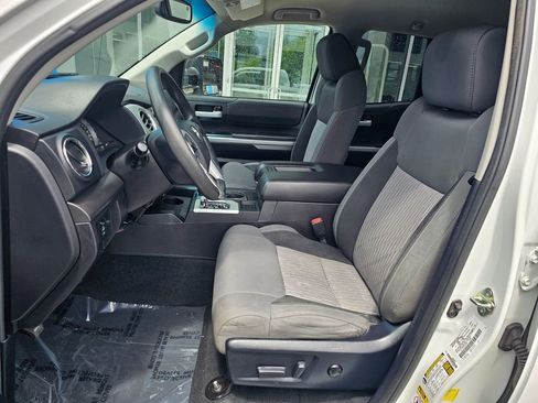 Used 2015 Toyota Tundra SR5 w/ TRD Off Road Package AWD/4WD image 20