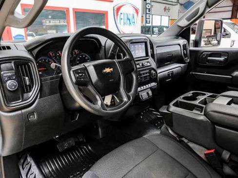 Used 2021 Chevrolet Silverado 2500 W/T w/ WT Convenience Package image 5