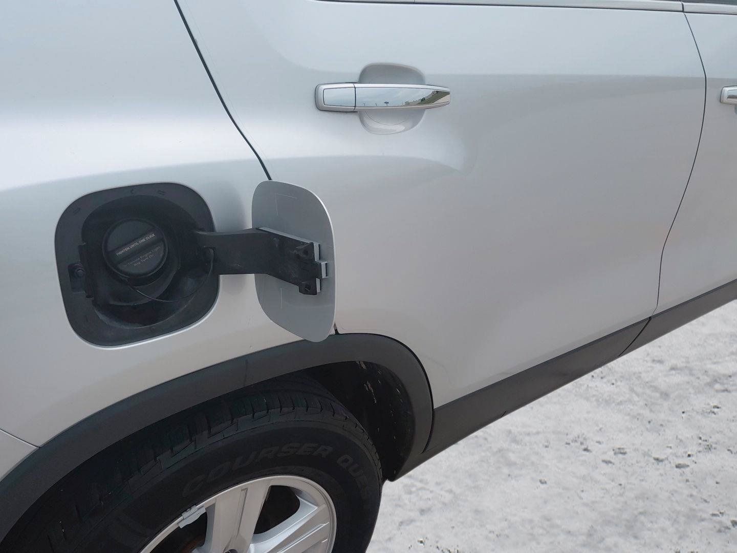 Used 2019 Chevrolet Trax LT w/ LT Convenience Package FWD image 19
