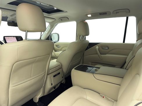 Used 2023 INFINITI QX80 Luxe w/ Cargo Package image 40