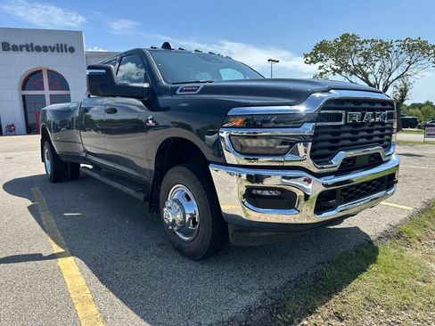 Used 2026 RAM 3500 Tradesman AWD/4WD image 1