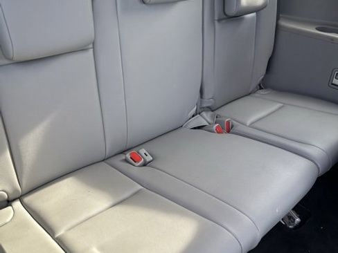 Used 2019 Toyota Highlander XLE image 9