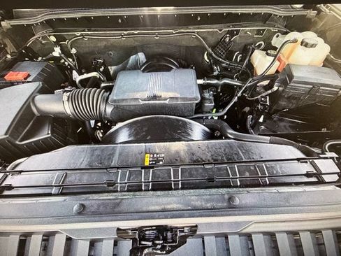 Used 2025 Chevrolet Silverado 2500 Custom w/ Custom Value Package AWD/4WD image 8