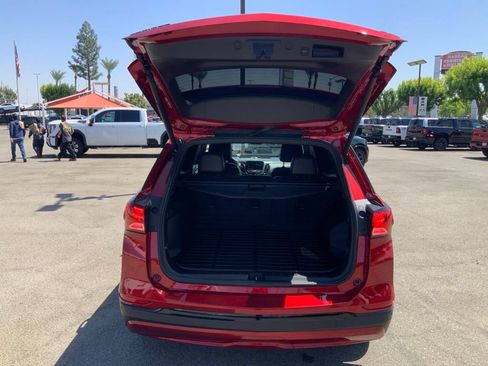 Used 2024 Chevrolet Equinox RS FWD image 7