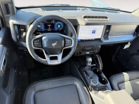 New 2025 Ford Bronco Badlands image 15