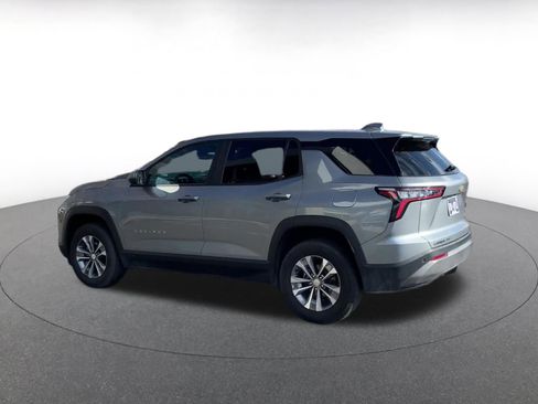 Used 2025 Chevrolet Equinox LT image 10