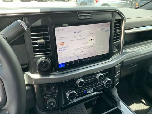 New 2025 Ford F350 Platinum w/ FX4 Off-Road Package image 23