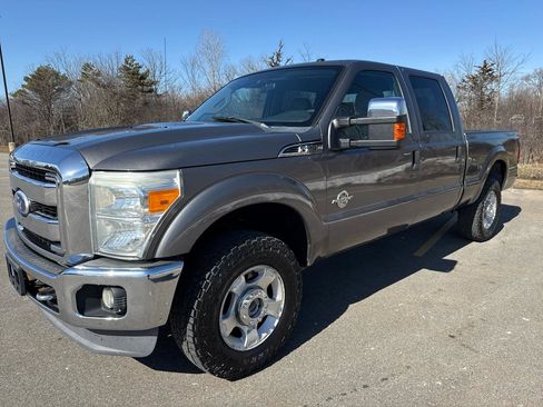 Used 2011 Ford F250 XLT w/ XTR Pkg image 1