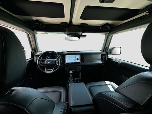 Used 2025 Ford Bronco Badlands AWD/4WD image 22