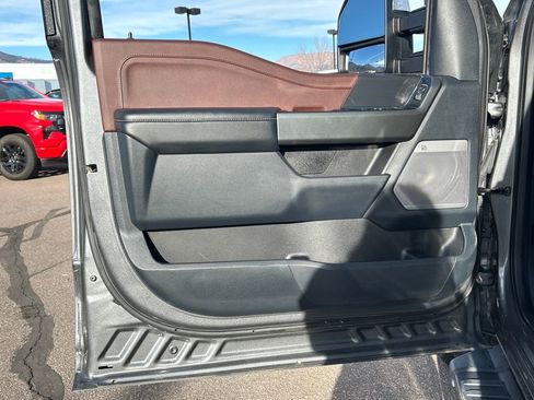 Used 2022 Ford F150 Lariat w/ Max Trailer Tow Package image 25