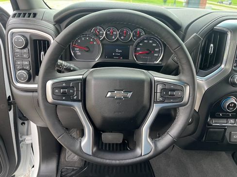 Used 2022 Chevrolet Silverado 1500 RST image 12