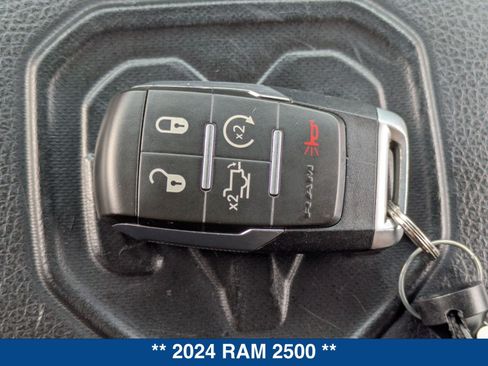 Used 2024 RAM 2500 Laramie AWD/4WD image 36