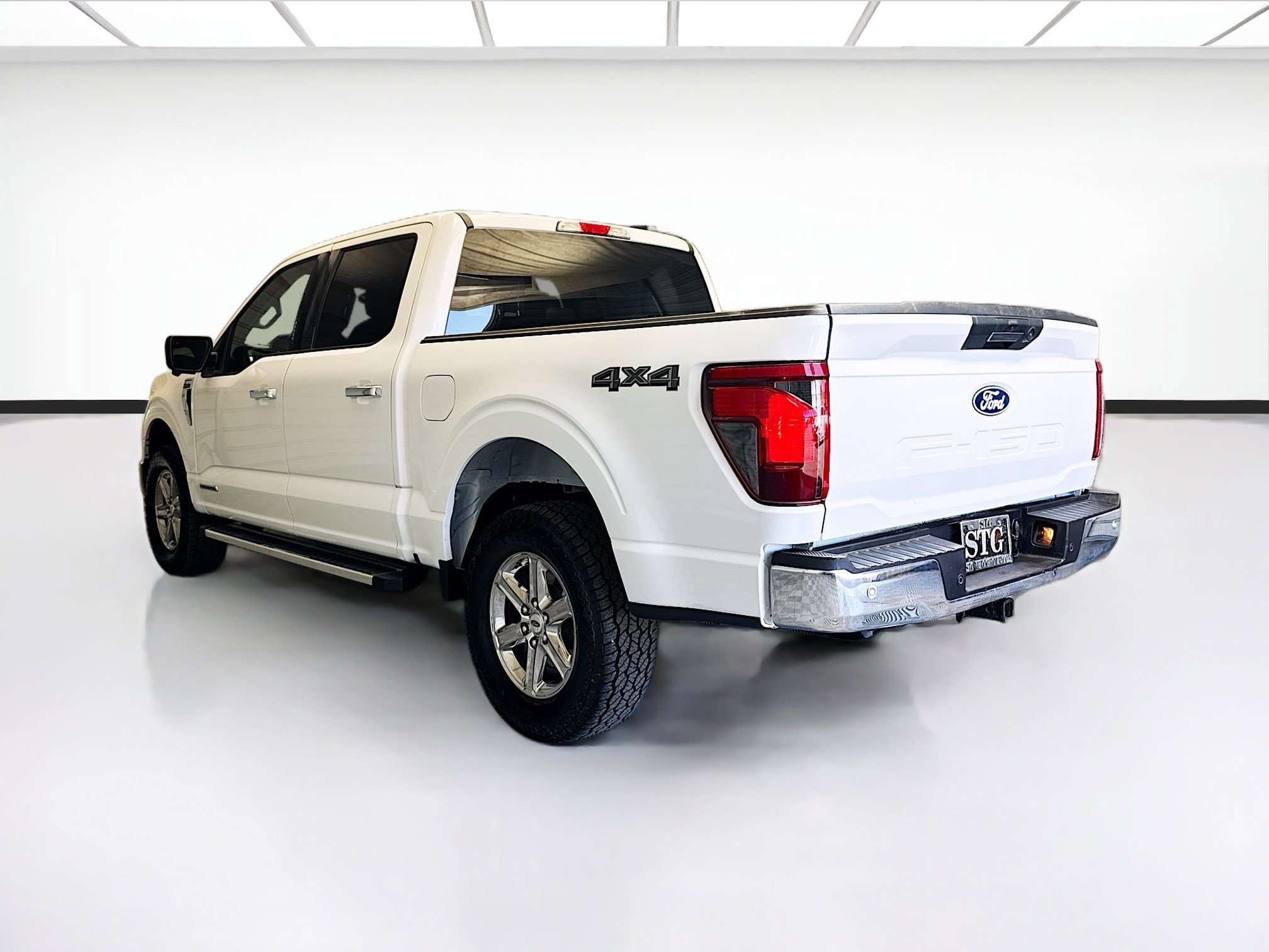 Used 2024 Ford F150 XLT w/ Mobile Office Package AWD/4WD image 6