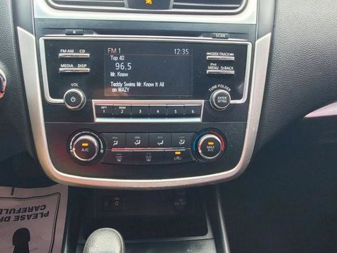 Used 2016 Nissan Altima 2.5 S w/ Power Driver Seat Package FWD image 12