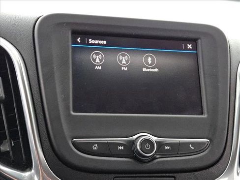 Used 2020 Chevrolet Equinox LS w/ LS Convenience Package image 12