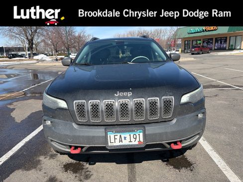 Used 2019 Jeep Cherokee Trailhawk w/ Cold Weather Group image 1