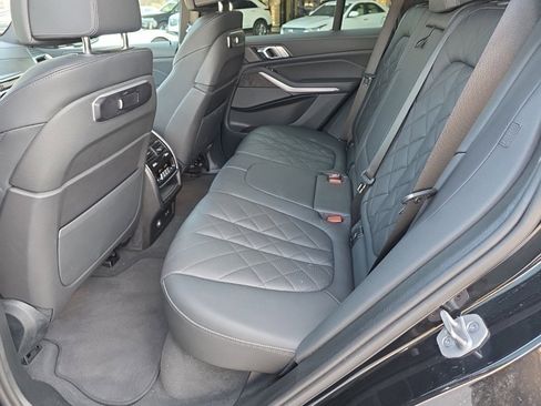 Used 2025 BMW X5 sDrive40i image 12
