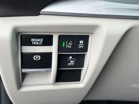 Used 2018 Acura MDX SH-AWD image 17
