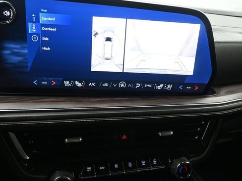 Used 2025 Chevrolet Tahoe Premier image 25