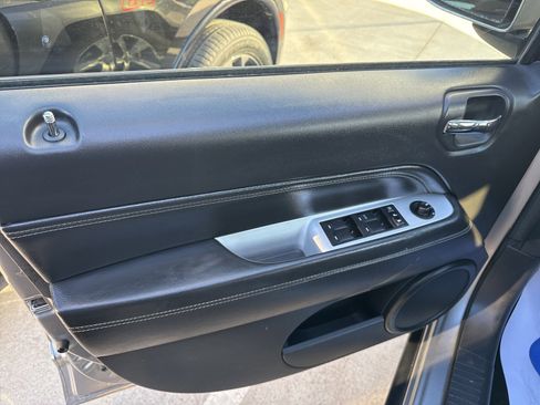 Used 2016 Jeep Compass High Altitude image 10