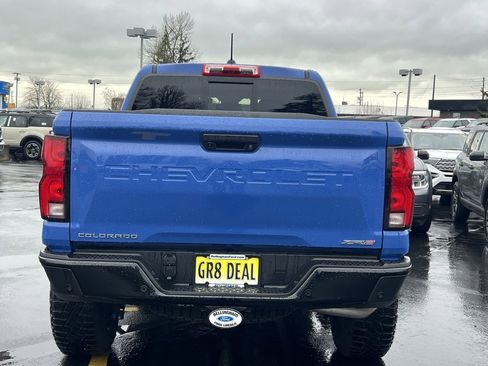 Used 2025 Chevrolet Colorado ZR2 w/ Technology Package image 6