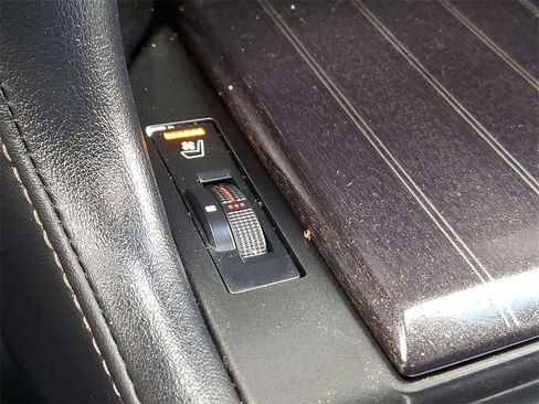 Used 2023 Lexus GX 460 Luxury w/ Sport Design Package image 19