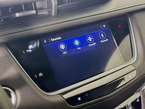 Used 2022 Cadillac XT5 Luxury AWD/4WD image 16