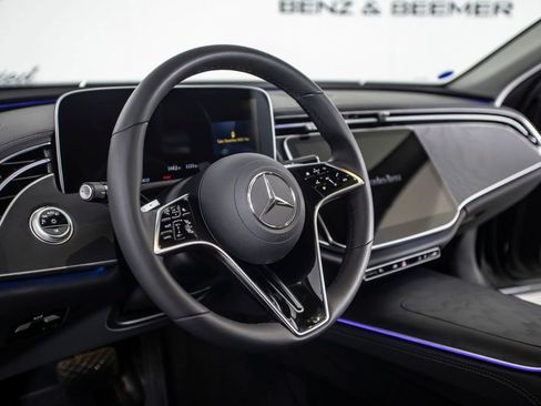 Used 2025 Mercedes-Benz E 450 4MATIC All-Terrain Wagon image 21