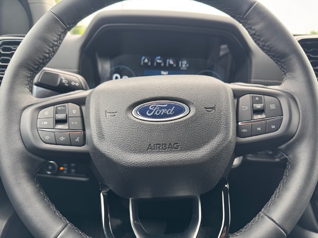 New 2026 Ford Ranger Lariat w/ FX4 Off-Road Package AWD/4WD image 17