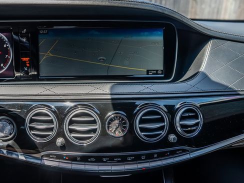 Used 2016 Mercedes-Benz Maybach S 600 image 20