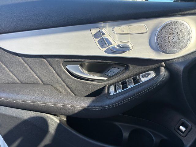 Used 2020 Mercedes-Benz GLC 300 4MATIC image 18