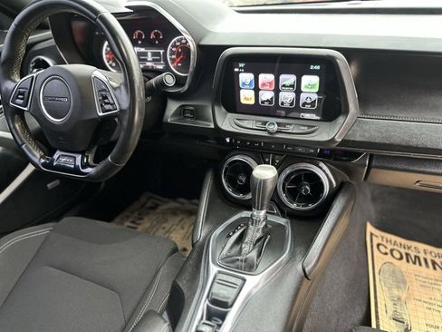 Used 2017 Chevrolet Camaro LT w/ Technology Package image 19