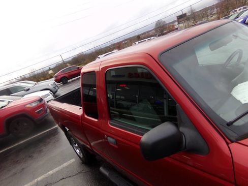 Used 2005 Ford Ranger XLT image 30