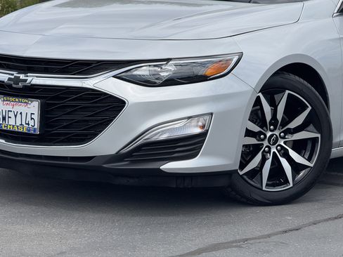 Used 2021 Chevrolet Malibu RS image 3
