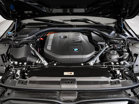 New 2026 BMW 550e xDrive image 47