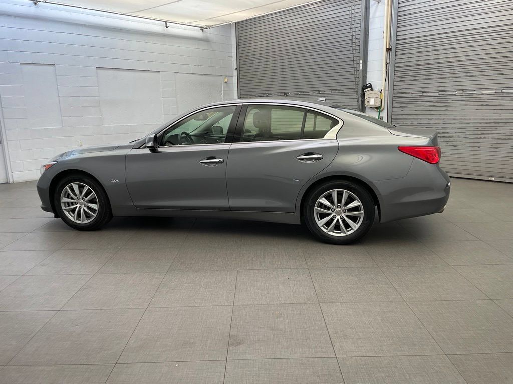 Used 2016 INFINITI Q50 Premium RWD image 11
