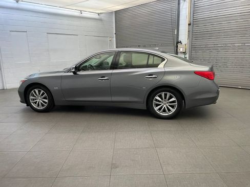 Used 2016 INFINITI Q50 Premium RWD image 11