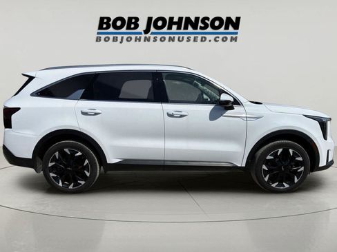 Used 2025 Kia Sorento X-Line EX AWD/4WD image 2
