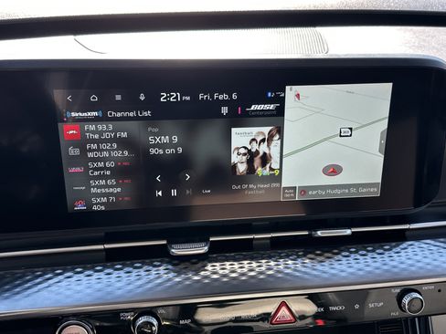 Used 2023 Kia Carnival SX Prestige image 29