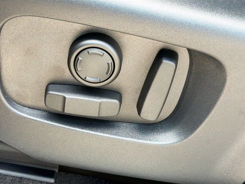 New 2026 Land Rover Discovery Sport Landmark image 25