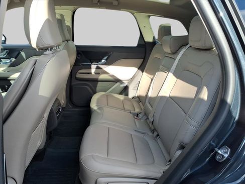 Used 2021 Lincoln Corsair Reserve w/ Equipment Group 201A image 9