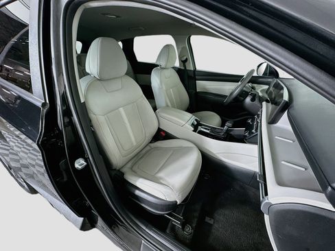 Used 2025 Hyundai Tucson SEL AWD/4WD image 32